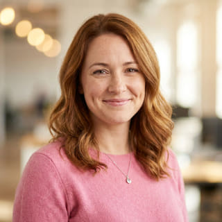Emily Watson, indicada como responsable de Atención al Cliente en Peculcauce, en una imagen de perfil